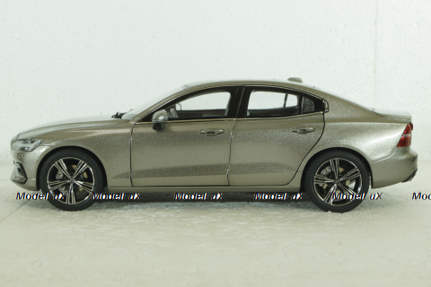 Volvo S60 (T6) 2020, silver, 9430994, Motorcity 1:18