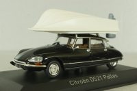 Citroen DS 21 Pallas 1972 with boat in goppa, black, 157072, Norev 1:43
