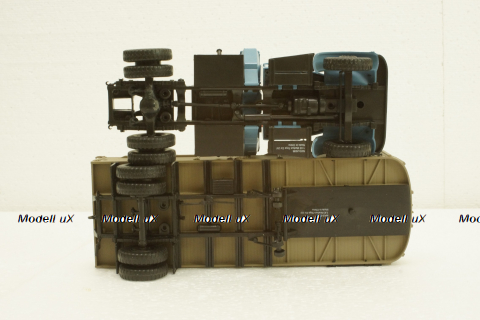 Маз-200В с п/прицепом Маз-5215, АвтоИстория 1:43