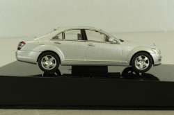 Mercedes S 500 (W221) 2006, silver, 56201, Autoart 1:43