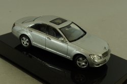 Mercedes S 500 (W221) 2006, silver, 56201, Autoart 1:43