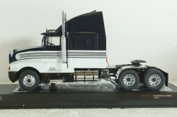 Kenworth T600 A 1986, black/white, TR183, IXO 1:43