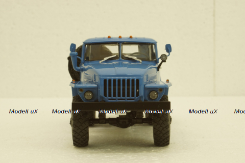 Урал-4420 тягач синий, АвтоИстория 1:43