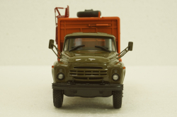 КО-413(130) мусоровоз, 101388, АвтоИстория 1:43 Уценка!
