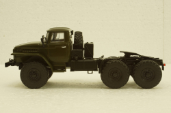 Урал-377С тягач хаки, АвтоИстория 1:43