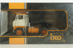 White 7400 1960 beige, TR188 , IXO 1:43