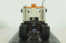 White 7400 1960 beige, TR188 , IXO 1:43