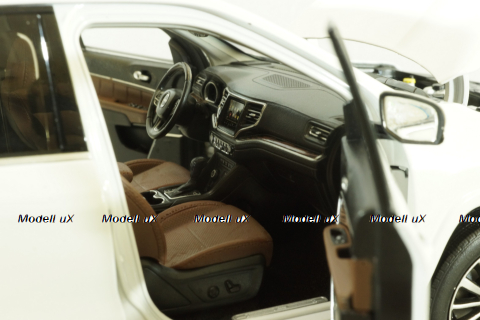 Jeep Grand Commander (Grand Cherokee) 2018, white, Paudi 1:18