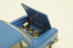 Москвич-426, А3, капот 2 зажима, Тантал/Радон 1:43