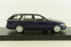 BMW 520i Touring (E39) 1995, dark blue, Schuco 1:43