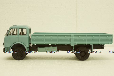 Маз-500Г грузовик с удлиненной базой, бортовой 1967, голубой, Н215, Наш Автопром 1:43