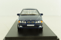 BMW 528i sedan (E39) 1995 blue, Schuco 1:43
