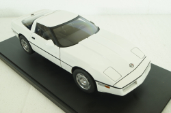Chevrolet Corvette C4 1986 white, 71243, AutoArt 1:18