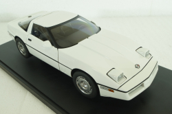 Chevrolet Corvette C4 1986 white, 71243, AutoArt 1:18