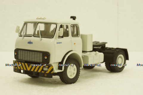Маз-5428 тягач 1977г, серый, Н700, Наш Автопром 1:43
