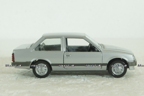 Opel Corsa, silver, Gama 1:43