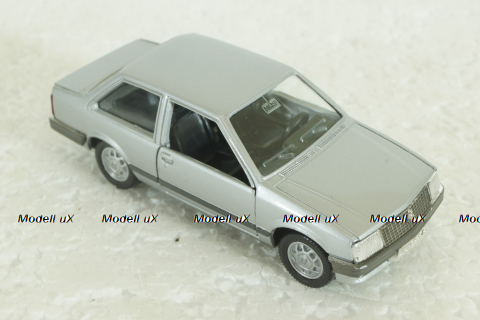 Opel Corsa, silver, Gama 1:43