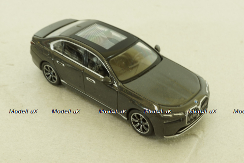 BMW i7 xDrive60, grey, MGT00618-CH, MiniGT 1:64
