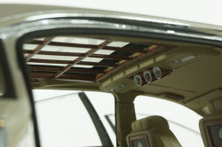 Maybach 62 Lwb 2005 Silver/Blue, 76163, AutoArt 1:18