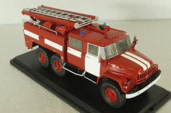 АЦ-40(131) пожарная автоцистерна на шасси Зил-131, SSML007, SSM 1:43 (Без картонной коробки)