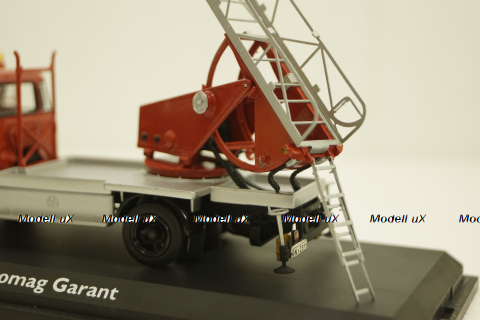 Hanomag Garant fire engine aerial ladder, Schuco 1:43