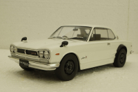 Nissan Skyline GT-R KPGC10, white, T9-1800181, Triple9 1:18