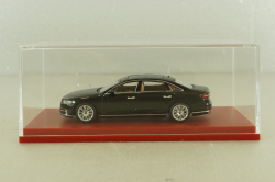 Бокс для моделей 1:64, размеры 12х5,5х4 (д*ш*в) красная подставка