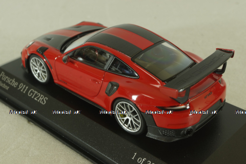 Porsche 911 (991 II) GT2 RS Weissach-Paket 2018, red, 413067290, Minichamps 1:43