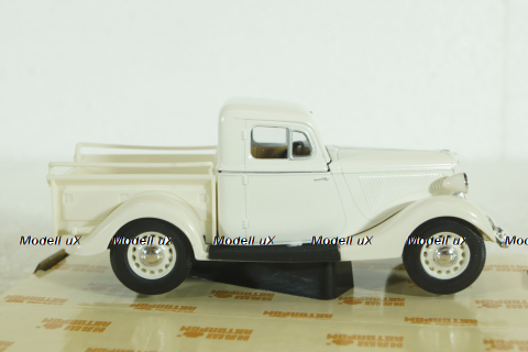 Газ-М415, белый, Н552, Наш Автопром 1:43 Уценка!