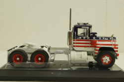 Mack R-Series 1966 "Stars and Stripes", TR178, IXO 1:43