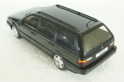 Volkswagen Passat B3 VR6 Variant Black 1988, 180072, KK-Scale 1:18