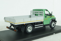 Газон Next C41R11 бортовой с тентом, зел/сер, Н232, Наш автопром 1:43