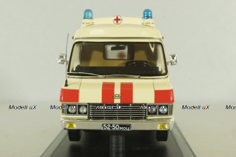 Зил-118КА Специализированная Скорая Помощь (с полным интерьером), 111903, DiP Models 1:43