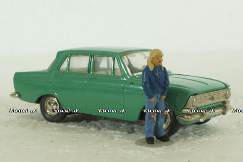 Фигурка Девушка в джинсах,  209а, BM-Toys 1:43
