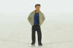 Фигурка Парень в куртке, 119а, BM-Toys 1:43