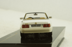 Mercedes SL500 R129, 1990 white, CLC195, IXO 1:43