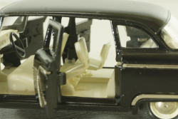 Газ-13 Чайка, черная, Тантал/Радон 1:43