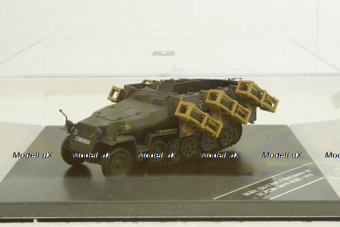 Sd.Ktz 251/1 Ausf. C Wurfrahmen 40 24. Pz.Division Kursk 1942, Altaya 1:43