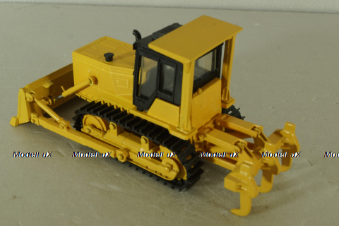 ЧТЗ Б10.0010ЕР Бульдозерно-рыхлительный агрегат, Уралтрак 1:43