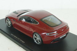 Aston Martin V12 Vantage, 2-010, red, 70208, AutoArt 1:18