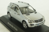 Mercedes ML500 W164, M-Klasse silver, Minichamps 1:43