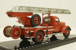 Зис-150 Пожарная, из к/ф "Малыш и Карлсон который живет на крыше" СССР, 1971г., TruckTyr 1:43