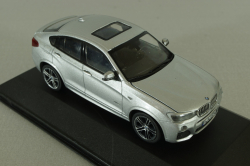 BMW X4 (F26) 2015, silver, Herpa 1:43