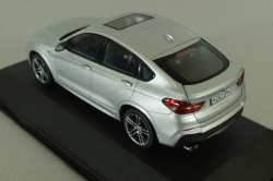 BMW X4 (F26) 2015, silver, Herpa 1:43