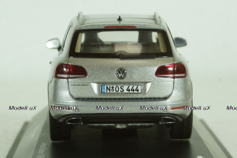 Volkswagen Touareg 2010 silver, Schuco 1:43