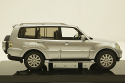 Mitsubishi Pajero Wagon 4 2008, Silver, SunStar 1:43