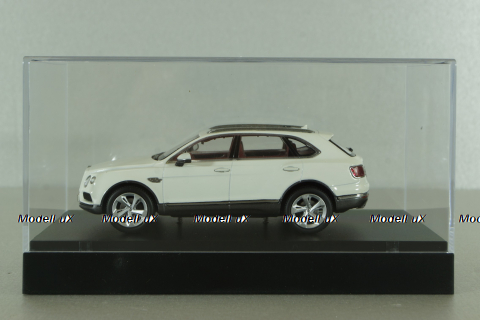 Bentley Bentayga V8 2016, white, Kyosho 1:43