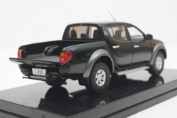 Mitsubishi L200, blue, SunStar 1:43