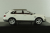 Bentley Bentayga V8 2016, white, Kyosho 1:43