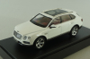 Bentley Bentayga V8 2016, white, Kyosho 1:43
